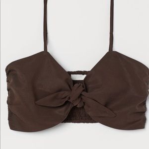 LIMITEd TIME CLOSET CLEAR OUT - 3 FOR $15 |Hm tie front crop top